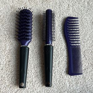 (NWOT) 3 Piece Purple Hair Brush Kit